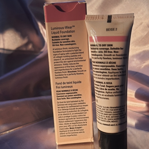 Beige 2 TimeWise Luminous Wear Liquid Foundation